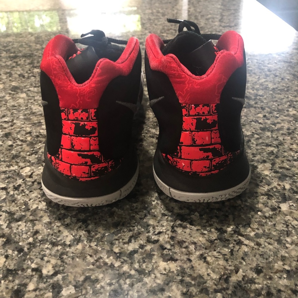 Nike Kyrie Basketball Shoes